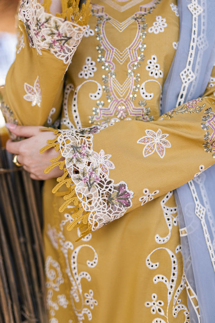 3PC-EMBROIDERED-LAWN SD 215